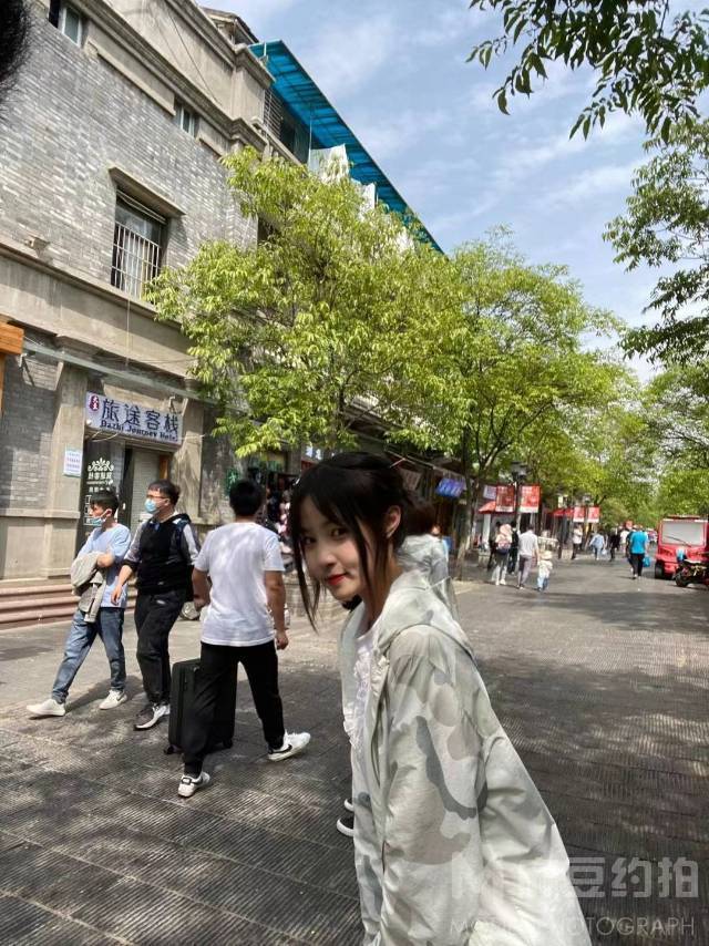 校园模特