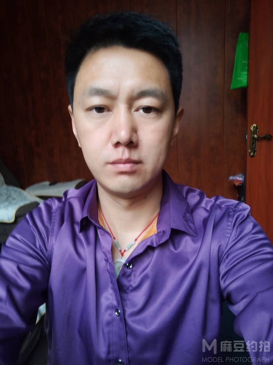 纪实模特