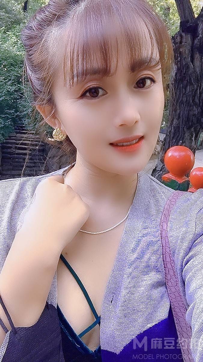 纪实模特