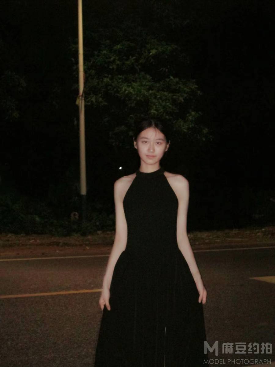 胶片模特