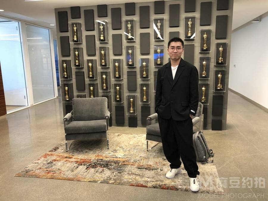 黑白模特