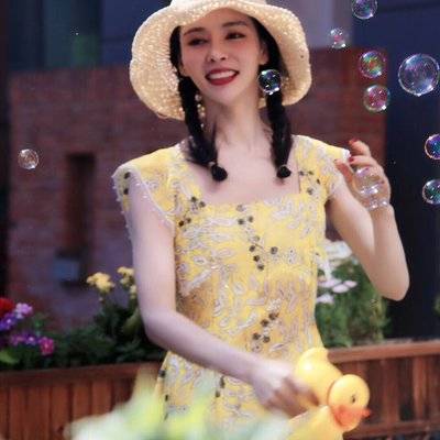 宝丽来模特
