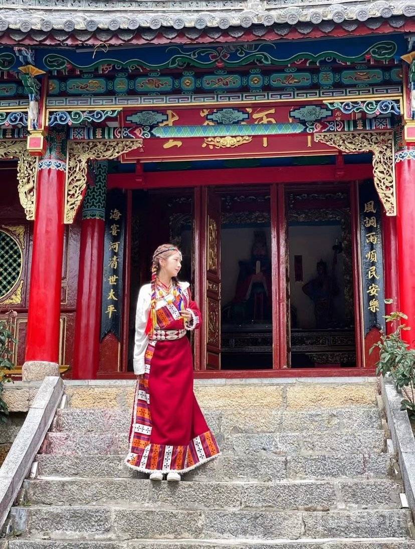 宝丽来模特