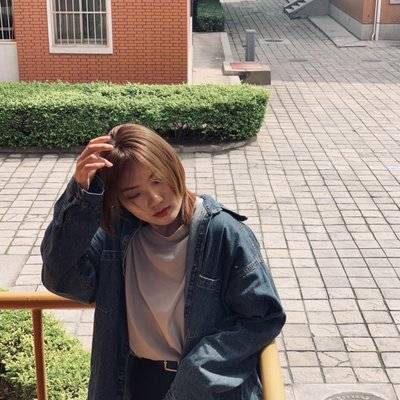 黑白模特