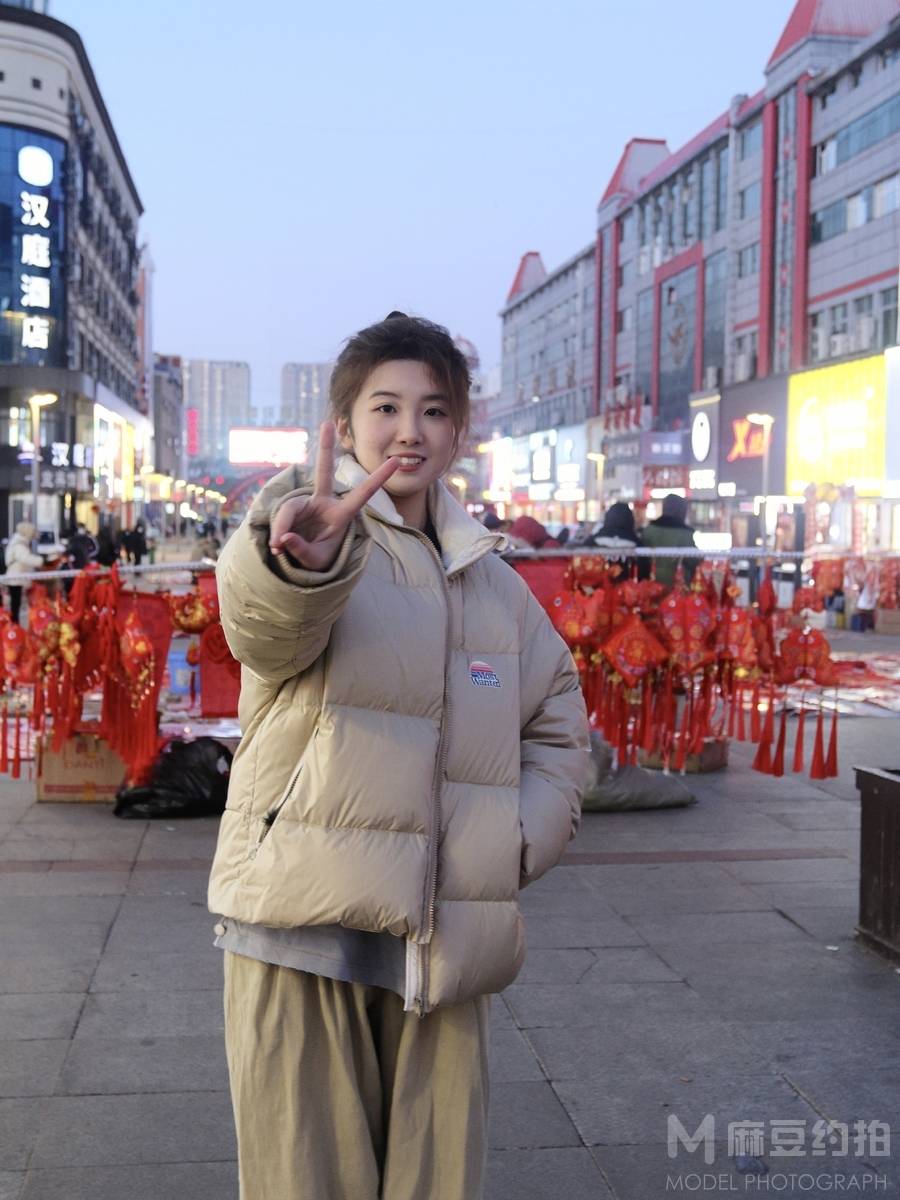 校园模特