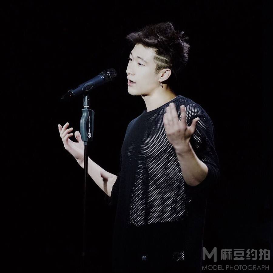 暗黑模特