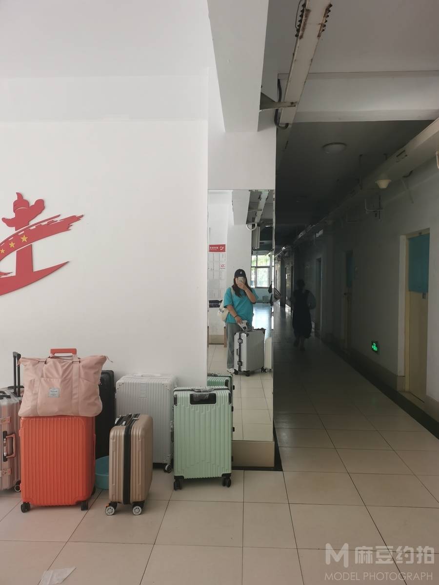 纪实模特