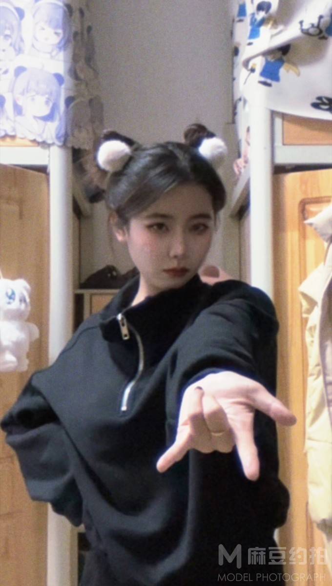 胶片模特