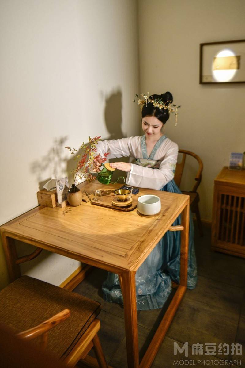 汉服模特