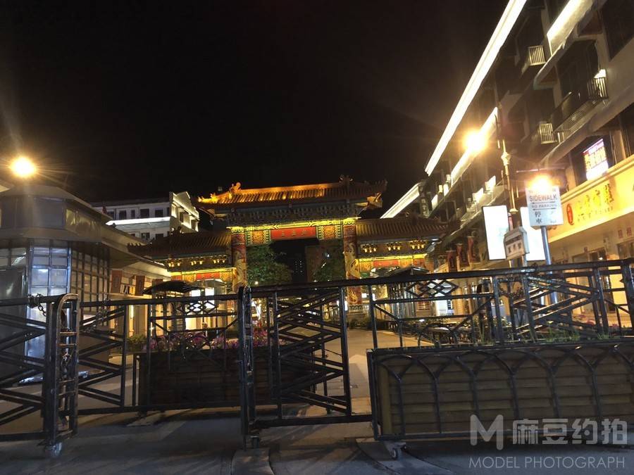 夜景模特