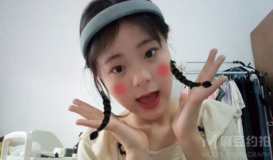 妆容模特