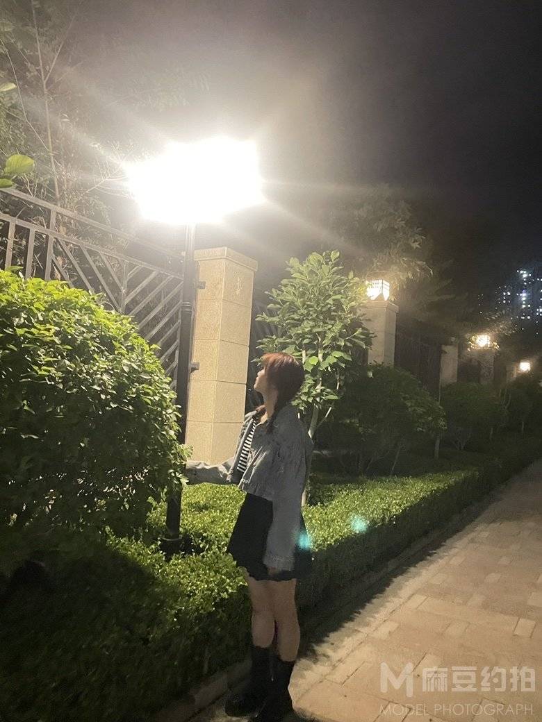 夜景模特