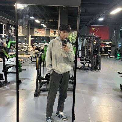 黑白模特