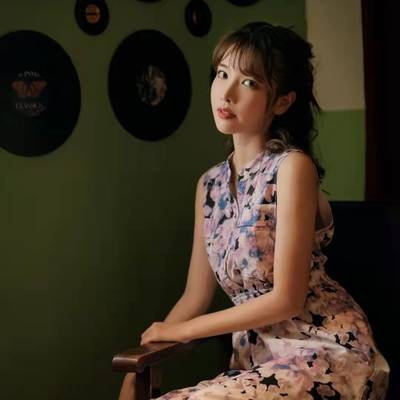 清新模特
