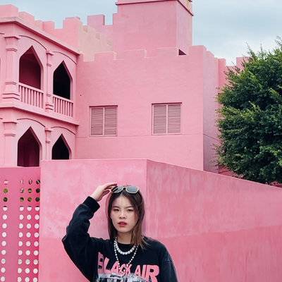 黑白模特