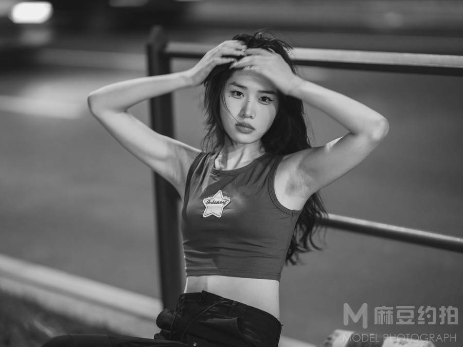 黑白模特