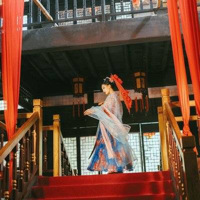汉服模特