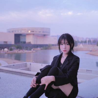 黑白模特