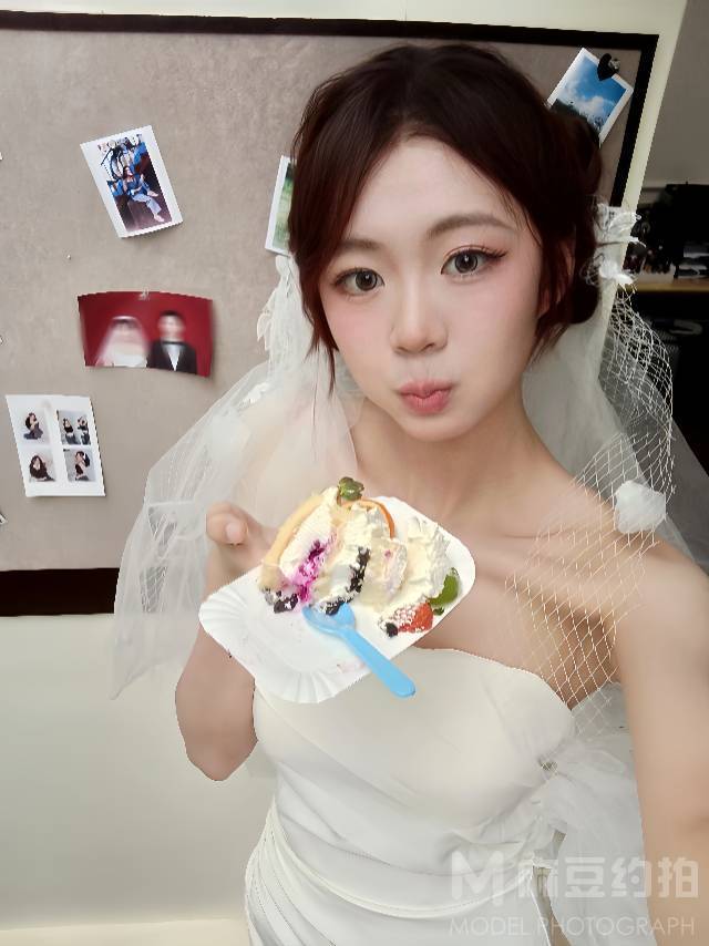 妆容模特