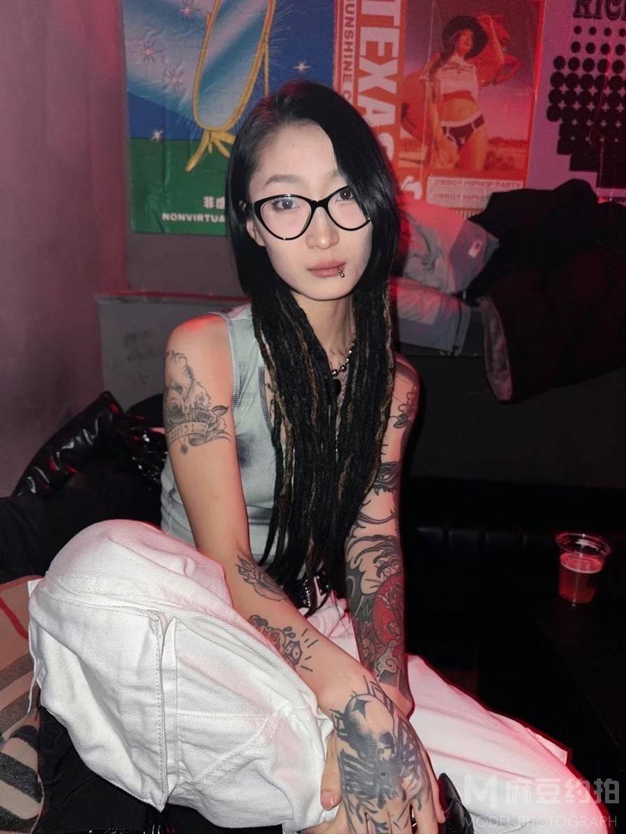 暗黑模特