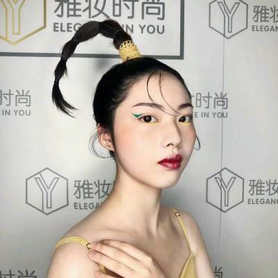 妆容模特