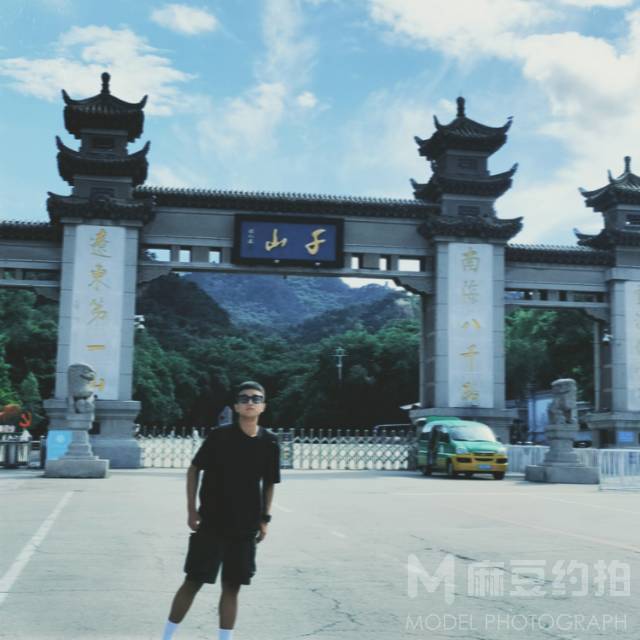 校园模特
