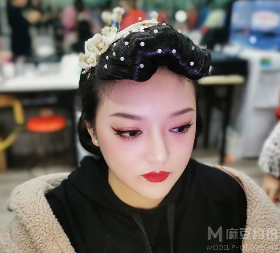校园模特