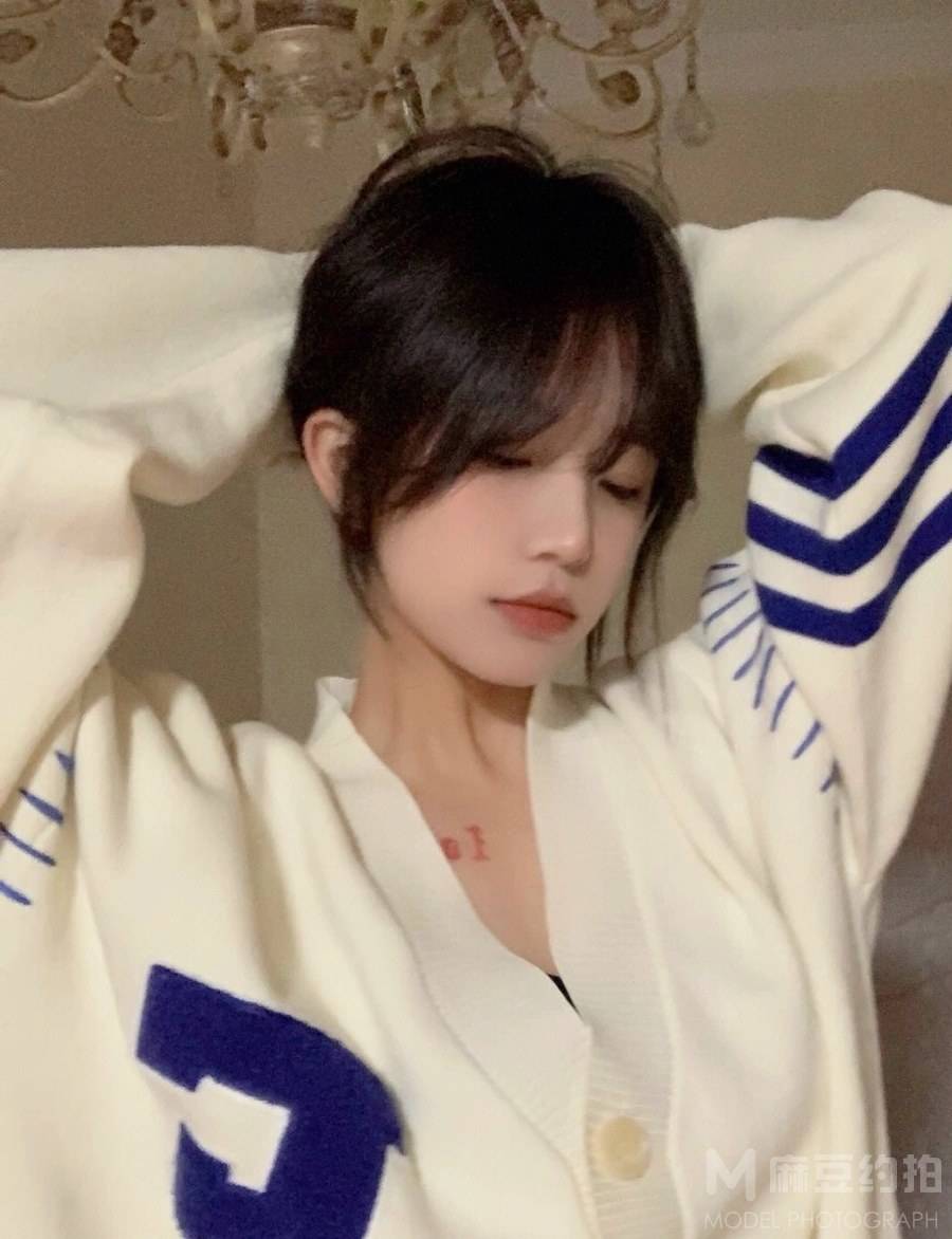 宝丽来模特