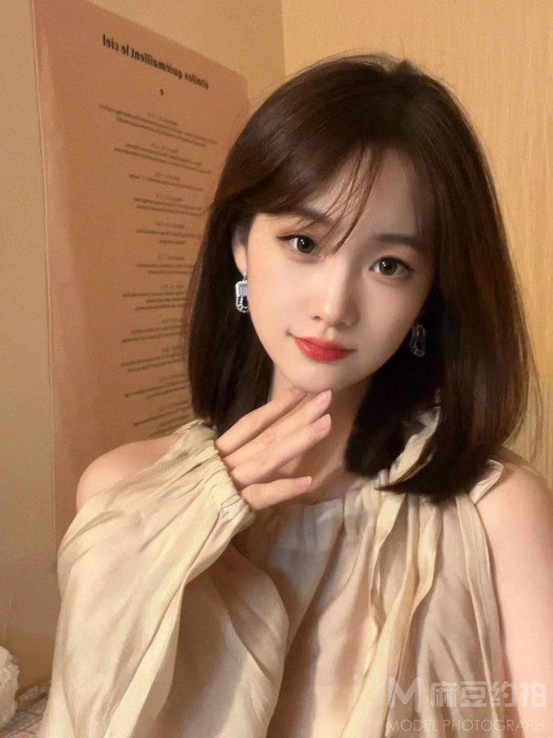 纪实模特