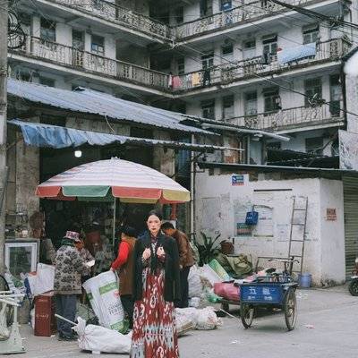 情绪模特