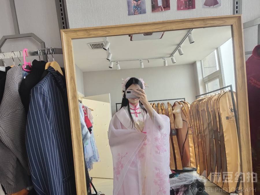 校园模特