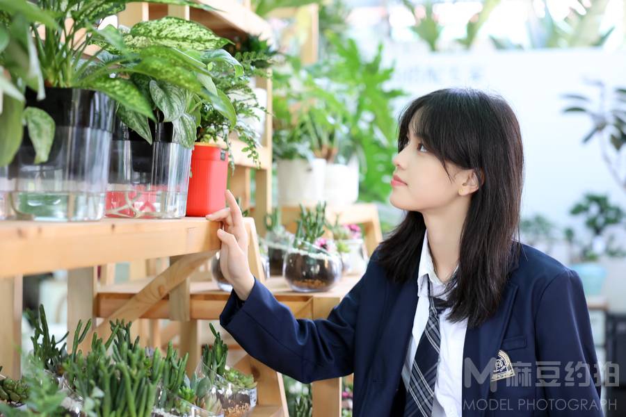 情绪模特