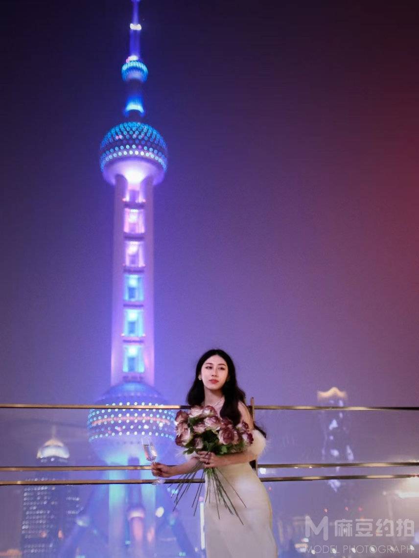 夜景模特