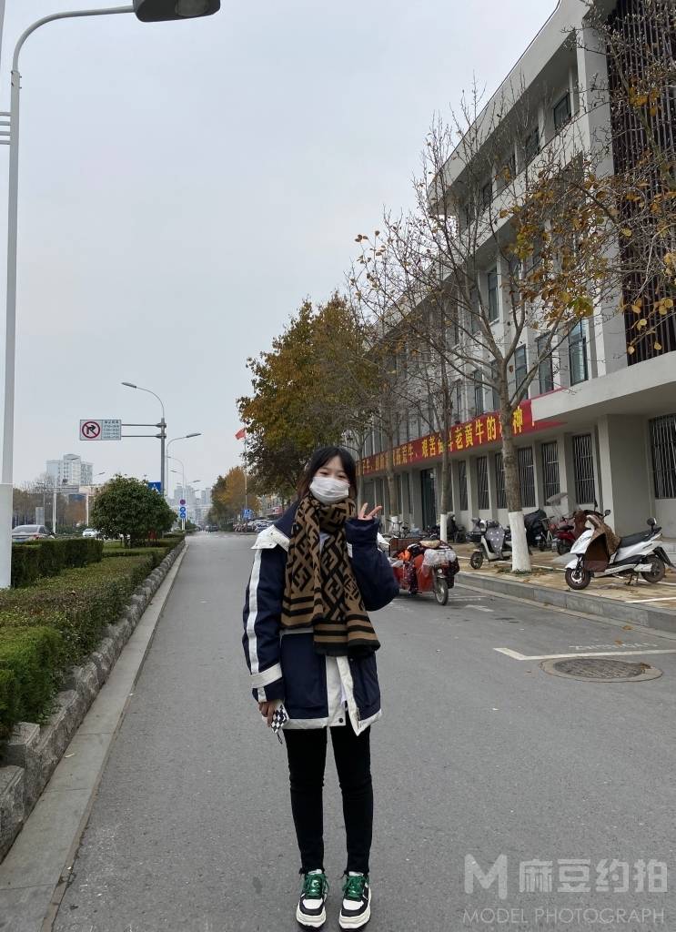 校园模特
