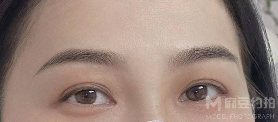 妆容模特