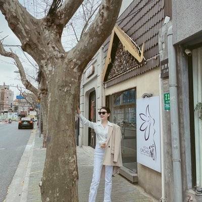 黑白模特