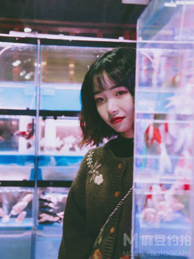 情绪模特