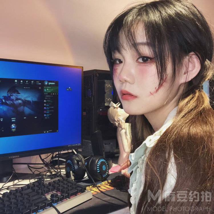 妆容模特