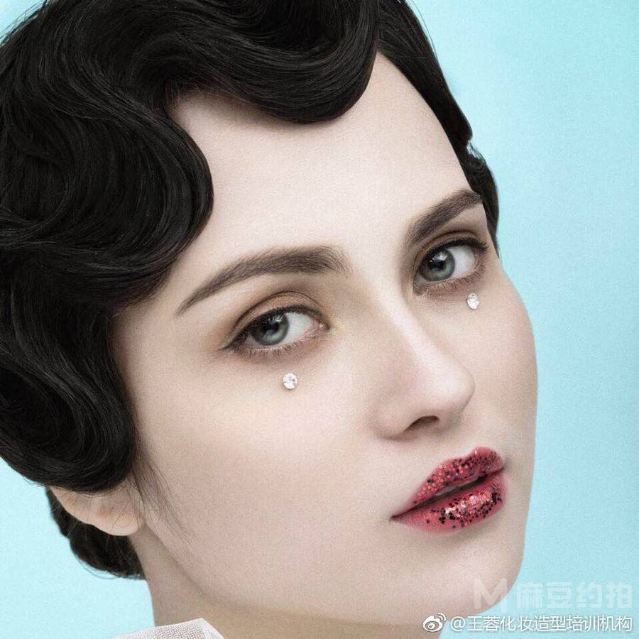 妆容模特