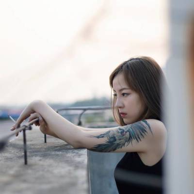 情绪模特