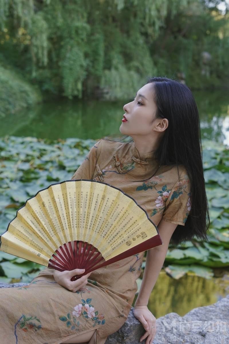 民国模特