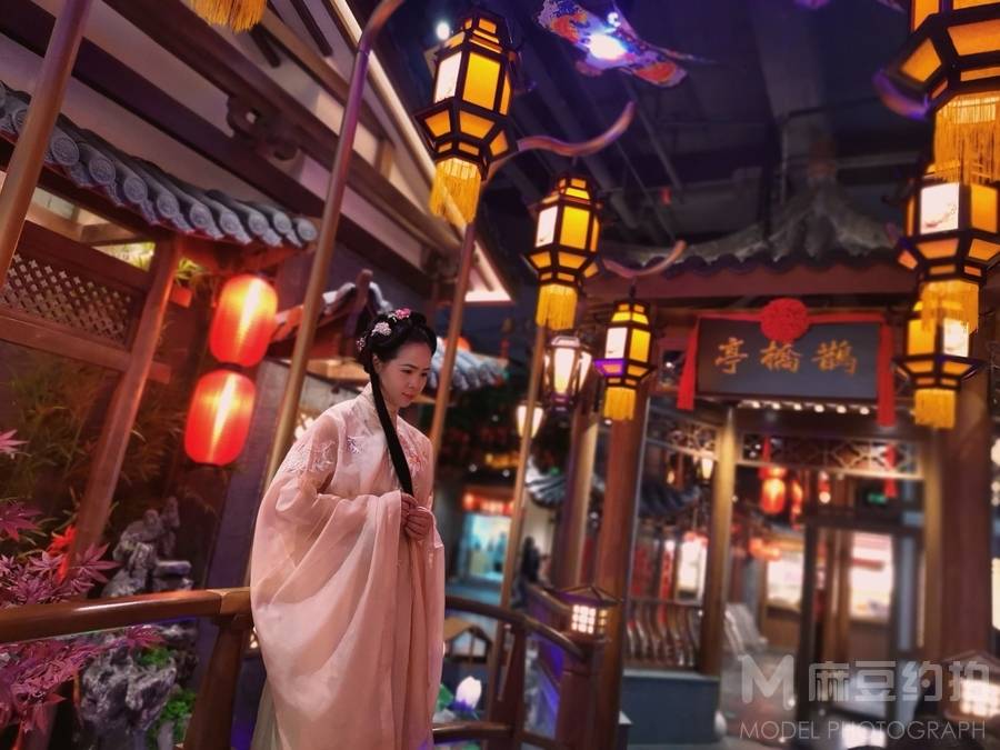 汉服模特