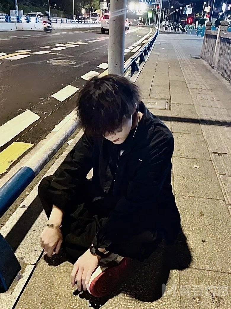 黑白模特