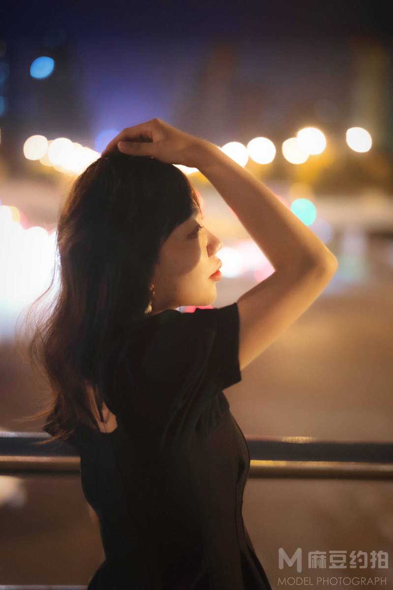 夜景模特