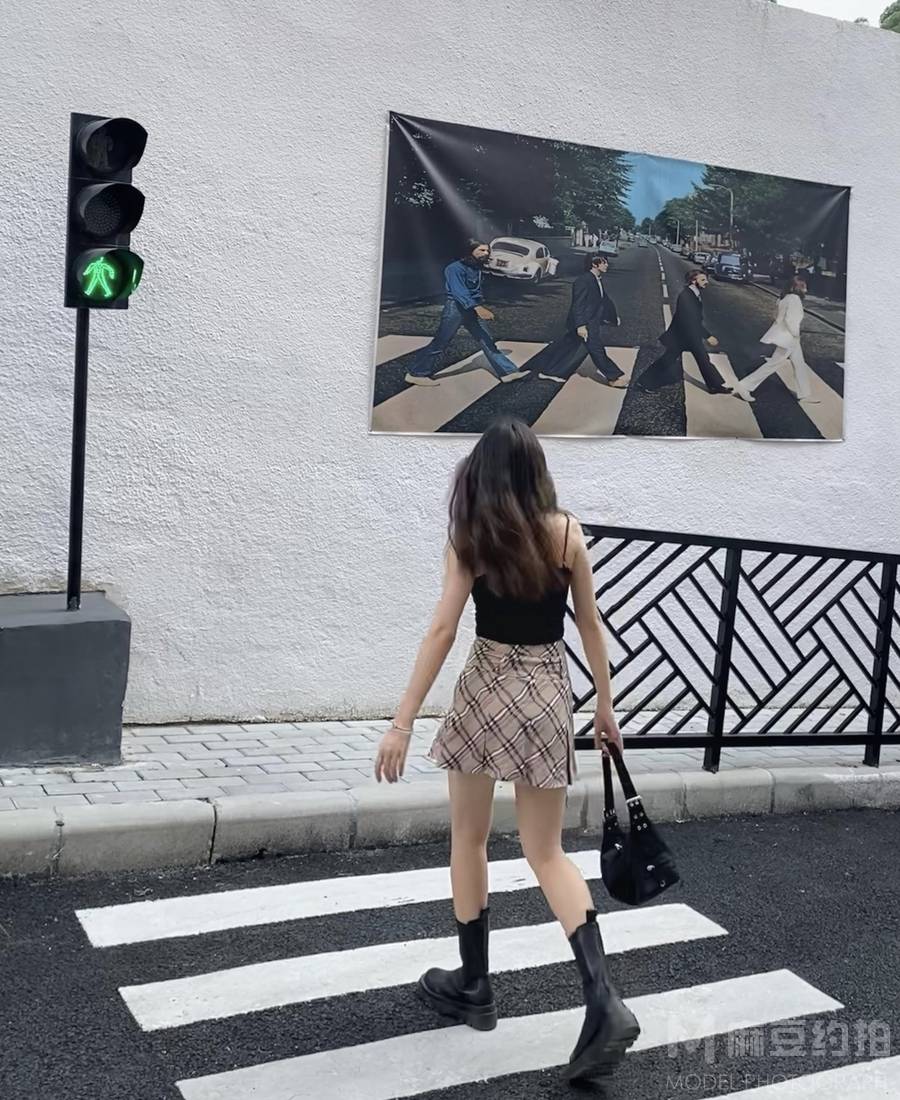 校园模特