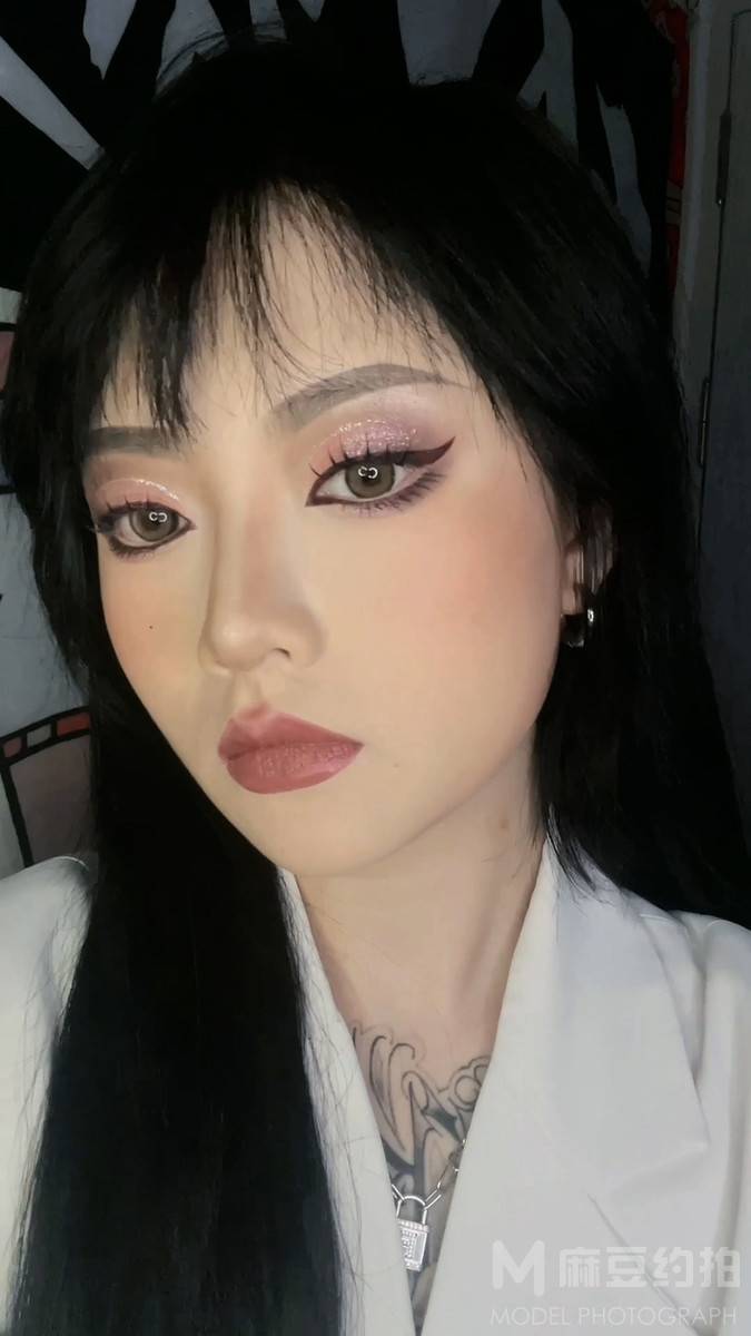暗黑模特