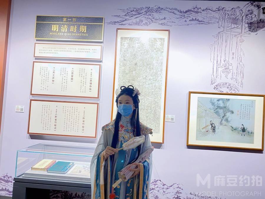 汉服模特