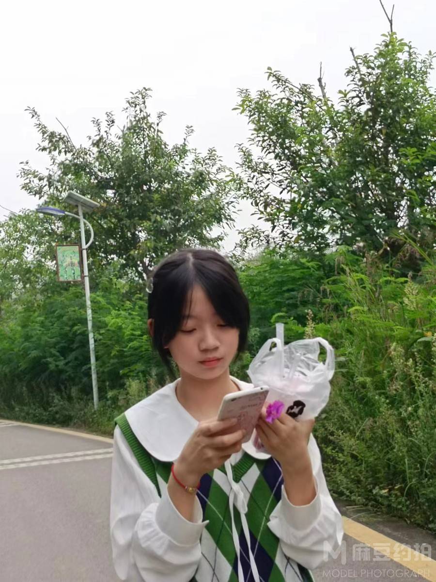 校园模特