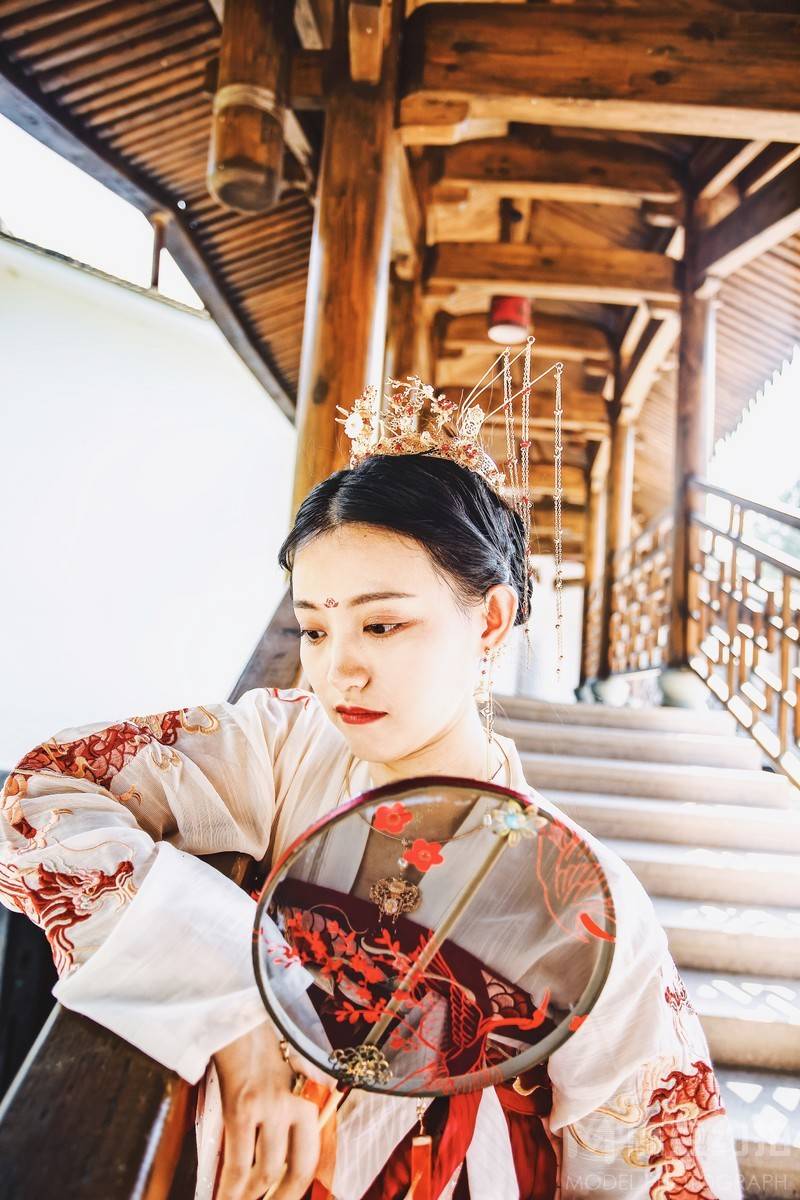 汉服模特