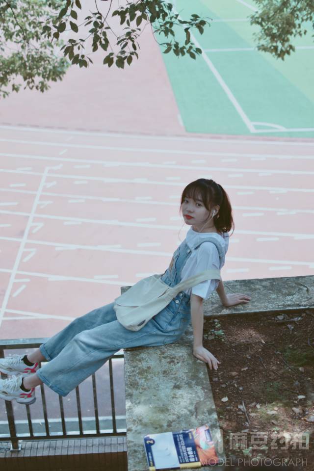 校园模特